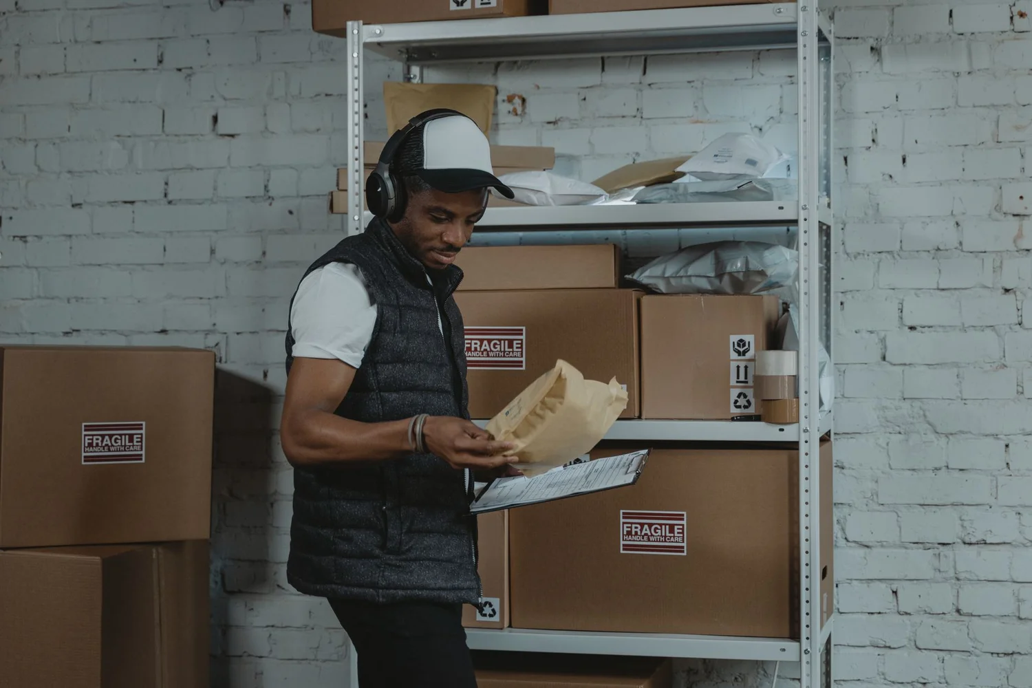 Amazon seller checking Black Friday deal deadlines against FBA inbound cut-offs on a calendar