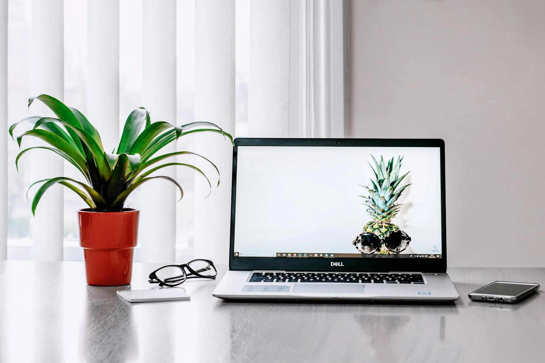The complete 2026 Amazon listing optimization framework covering keyword research, placement, images, and quarterly refresh.
